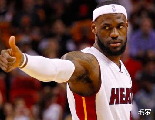 美国队▲美国10万人离开,又发生争议事件,NBA8冠王质问:美国到底怎么了