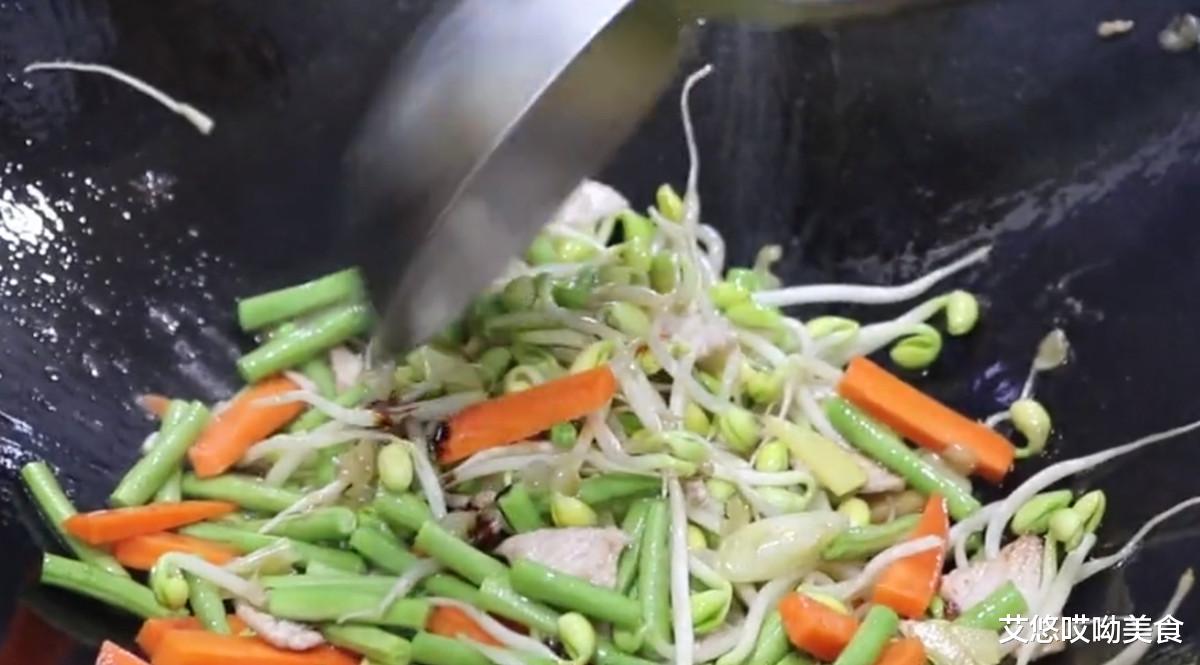 「面条」豆角焖面全过程，面有韧劲，豆角香脆，出锅那一刻真馋！