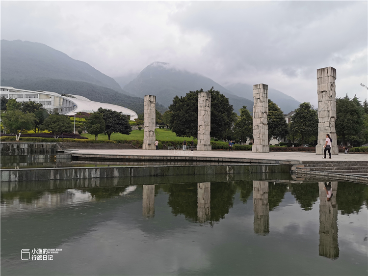 大理古城|被誉为云南最美大学之一，令众多游客羡慕，学生却嫌太“辛苦”