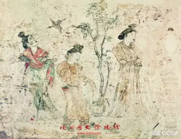 唐朝|总说胡服，到底长什么样？唐代女子真的可以随便穿？