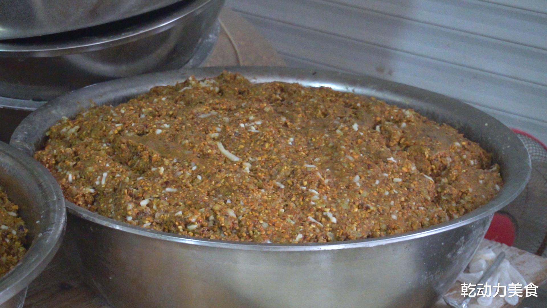 月饼|78岁大爷教你做古法月饼，1个2斤重卖50元，1天400个供不应求