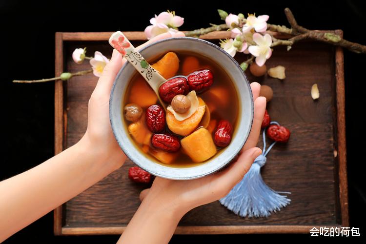 「三伏」从现在到三伏，坚持每天喝一碗它，用2个月把一年的寒气赶走，不到3块