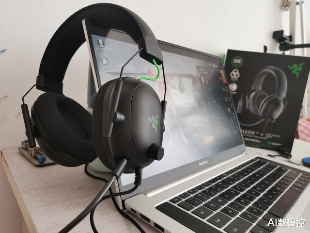 vaio|雷蛇旋风黑鲨V2电竞耳机测评，游戏党致胜利器