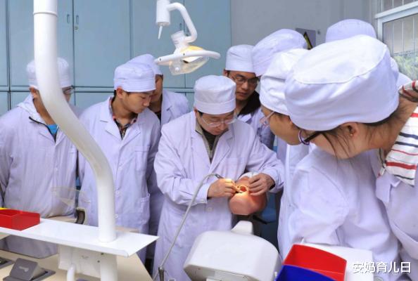 高校|2020年高考招录已全面结束，这4个专业最受欢迎，是你的专业吗？