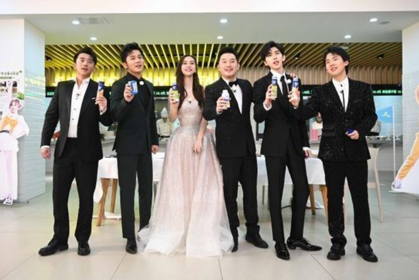 #龙虾#“跑男食堂”到底有多贵?看到成员吃30斤龙虾,结账时以为眼花了