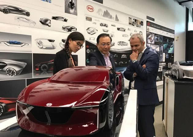 [比亚迪]为中国车企争光了，这三家自主品牌均被央视点名表扬，已成榜样，完胜BBA