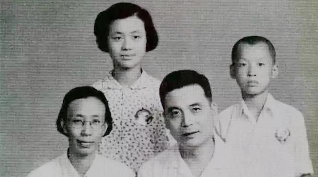 邓稼先病逝后，许鹿希很少接受采访，学生的纪念活动表现让人寒心