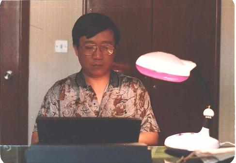 英达|44岁梁左猝死家中，兄弟王朔哭着怒骂，妹夫英达：钱的事先说清楚