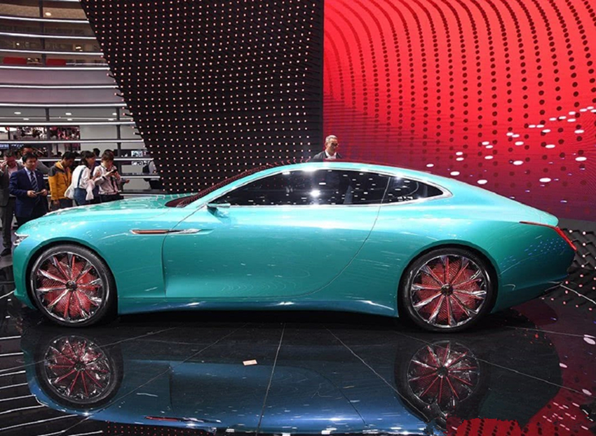 『红旗』红旗又赢了！新车“换标”比迈巴赫漂亮10倍，40万起开出100万面子