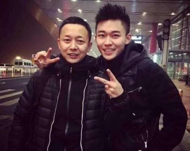 郭麒麟@刘奕君儿子首演反派，一个动作俘获人心，斯文败类气质超迷人