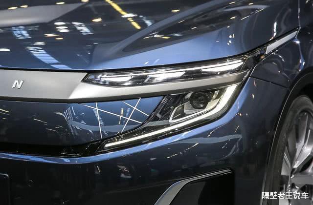 马力■红旗HS7没火它却火了！一脚油408马力，5秒破百，网友：等多久都值得