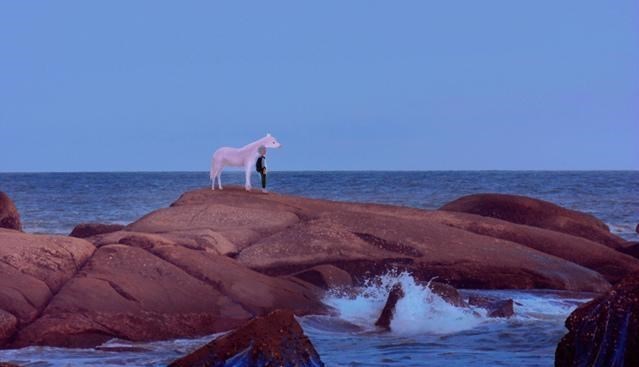 「天蝎座」爱你就要虐你,这个星座的爱,就像大海把你包裹也让你窒息