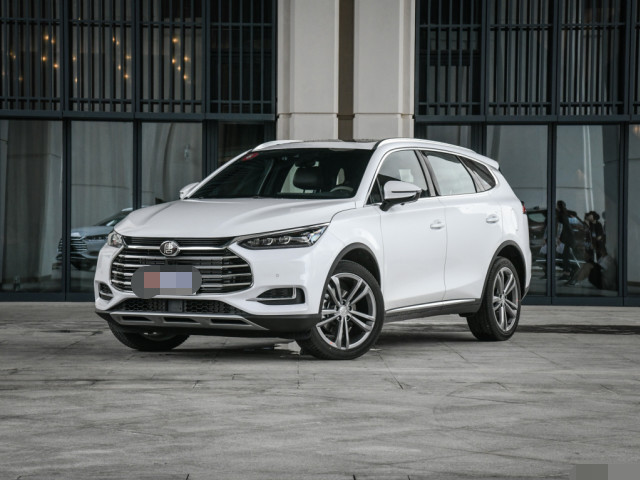 保研|中保研拿它无可奈何，公认“陆地坦克”，中型SUV身份只卖11.99万