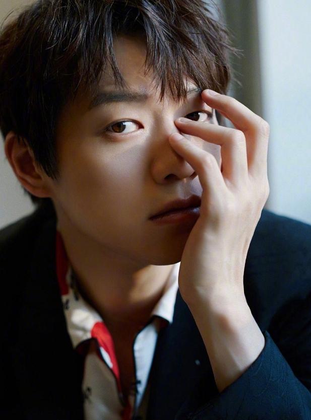 [李现]李现春夏新剧官宣阵容太牛了！顶级班底配上顶级流量，大爆款来了