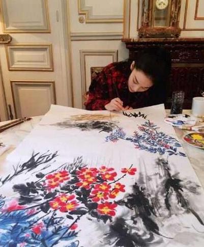 |张馨予分享自己家的装修，老公是个普通人，家里连吊顶都没有做