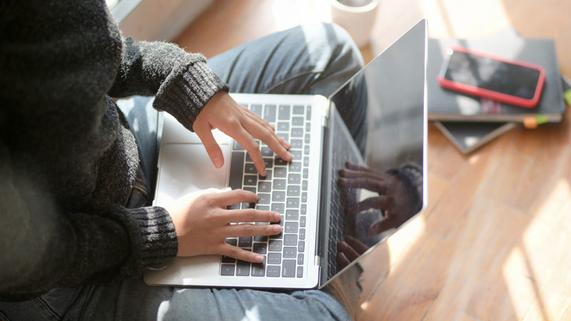 日语|高考日语和英语哪个好，哪个对高考帮助更大？