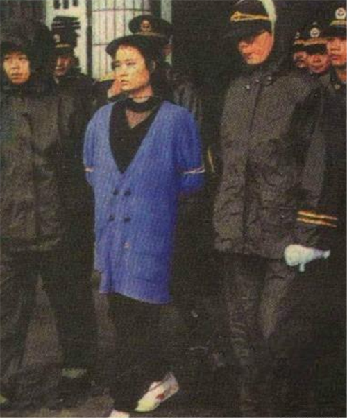 17年前的凶杀案:6名少女郊外求搭顺风车,结果17名司机没了呼吸