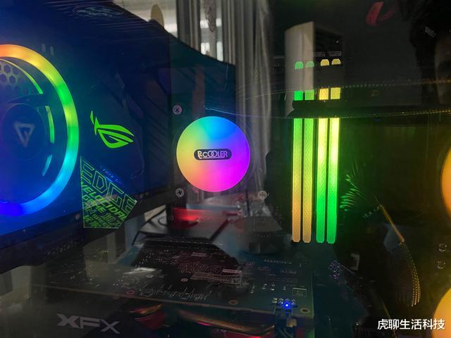 机箱|机箱光污染还缺一点？鑫谷M.2 SSD带RGB散热马甲正合适