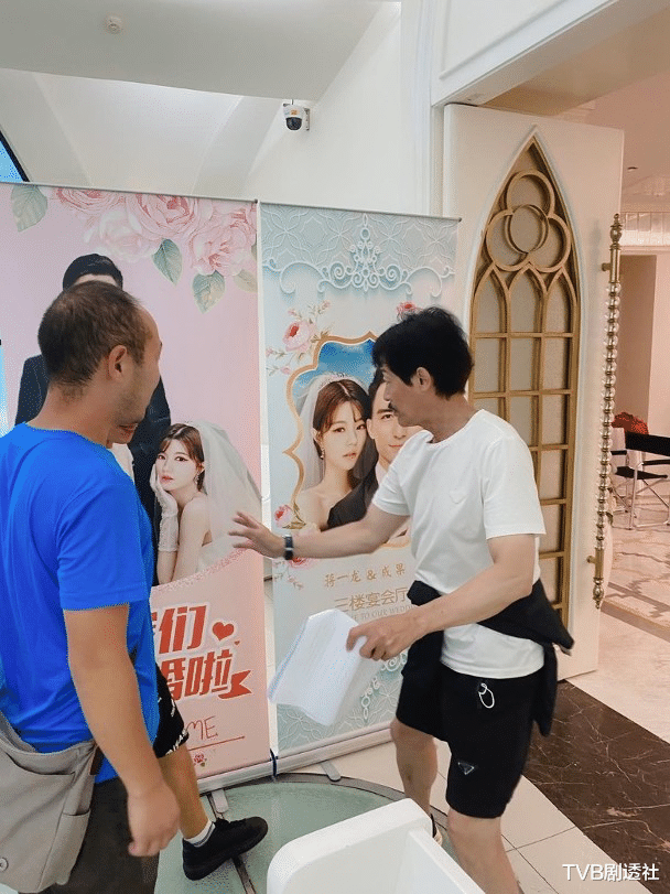 陈勋奇|恭喜！69岁香港传奇导演陈勋奇抗癌成功后升级当爷爷，着急见孙子