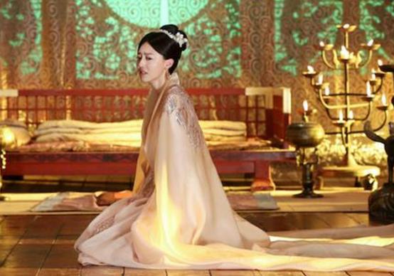 白浅|三生三世:乐胥不喜欢养大的素锦,讨厌卑微的素素,为何喜欢白浅