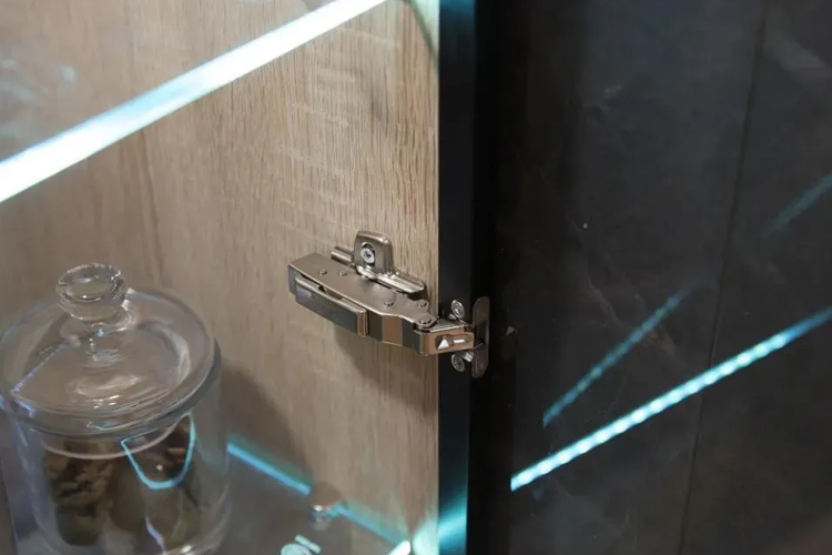 甲醛|定制橱柜有3处最容易偷工减料，不注意检查，小心被坑了钱！