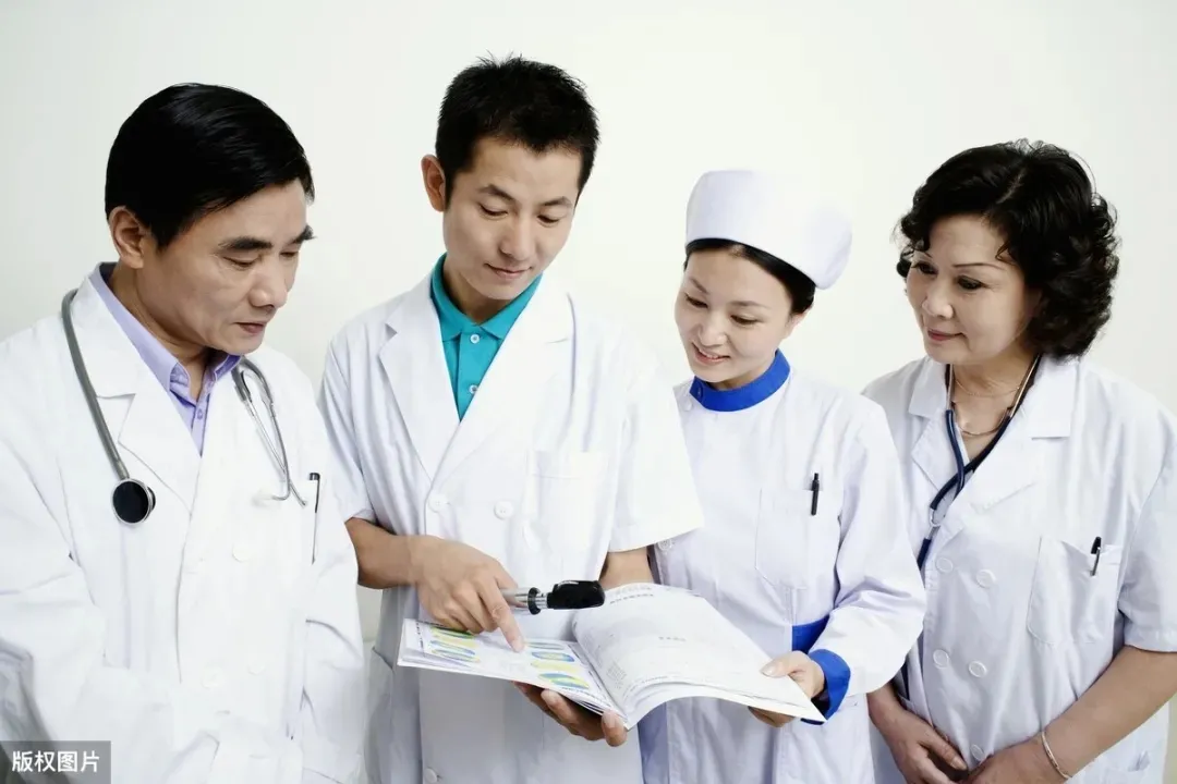 医生|中专学历怎么认证？基层医生无学历就无法立足？关键一点要清晰