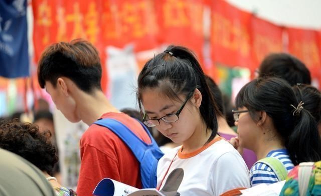 广东省|2020年本科录取将结束,预估670万学生无缘本科,复读生人数暴增