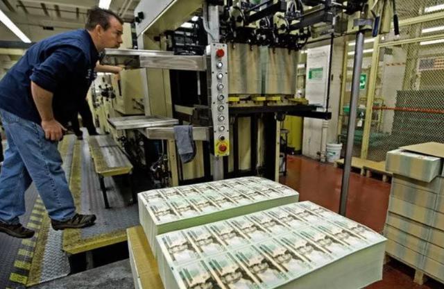 阿里巴巴|马云预言成真?又一“金饭碗”行业正在被淘汰,世界巨头濒临破产