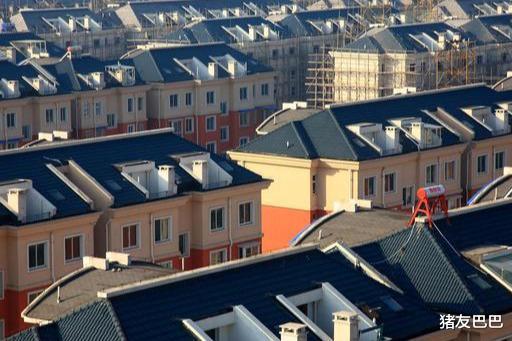 【摆摊】“拆旧盖新”合村并居为民谋福？喇叭一遍遍宣传，农民咋就不上心