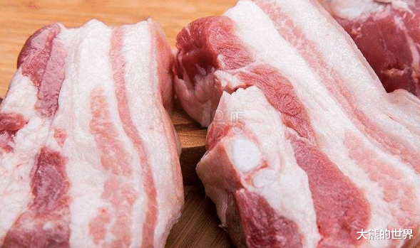 五花肉:五花肉有上五花和下五花之分, 很多人傻傻分不清,看完别再乱买