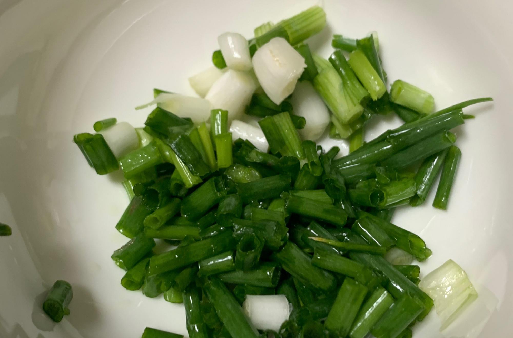 【牛奶】五月,多给孩子做这菜,比牛奶豆浆营养,一周吃3次,补钙猛长高