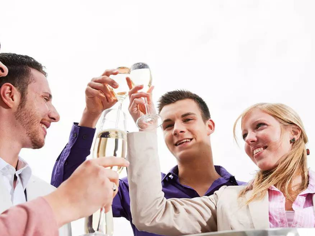 #肝脏#男生长期“滴酒不沾”会有什么后果？别不相信，身体是不会骗人哟