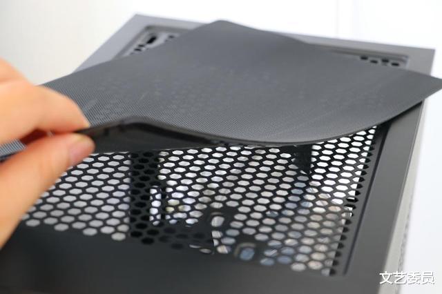 机箱|还要什么水冷?游戏帝国布洛芬C1机箱装机,为退烧而生