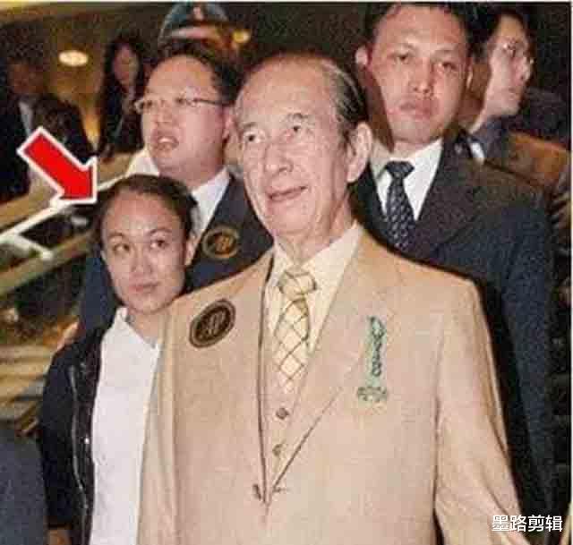 【赌王】赌王的“五姨太”？ 其貌不扬，拿赌王上亿分手费后，与前任复合！