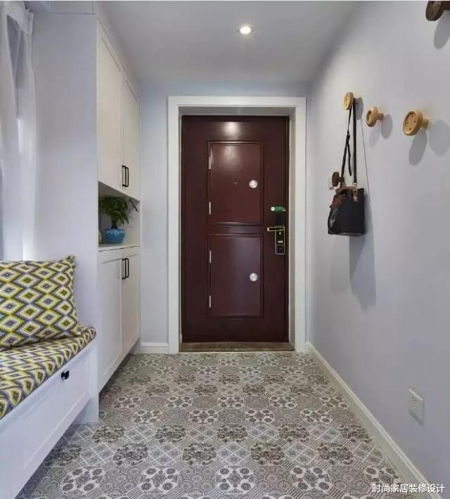 「」家里就一个玄关鞋柜，不会装别乱装，这样装既漂亮又实用！