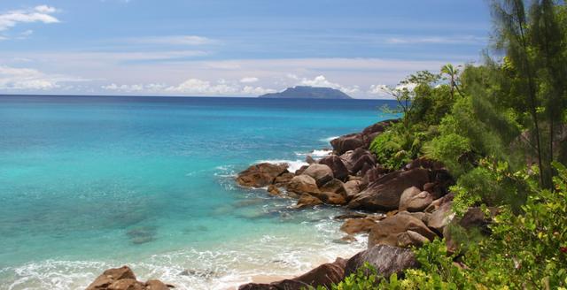 旧爱|10月，旧梦重温，我要将你，深情拥入怀中，3生肖痴情追求旧爱