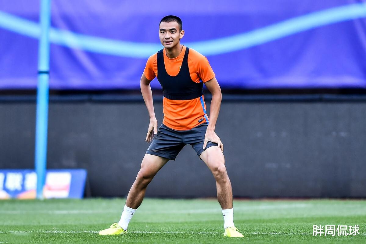 李霄鹏|李霄鹏敲山震虎，战深足撂狠话够硬，两张王牌携手复出争连胜