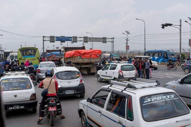 『印度』印度国土面积只有中国三分之一，公路里程为什么是中国2倍？