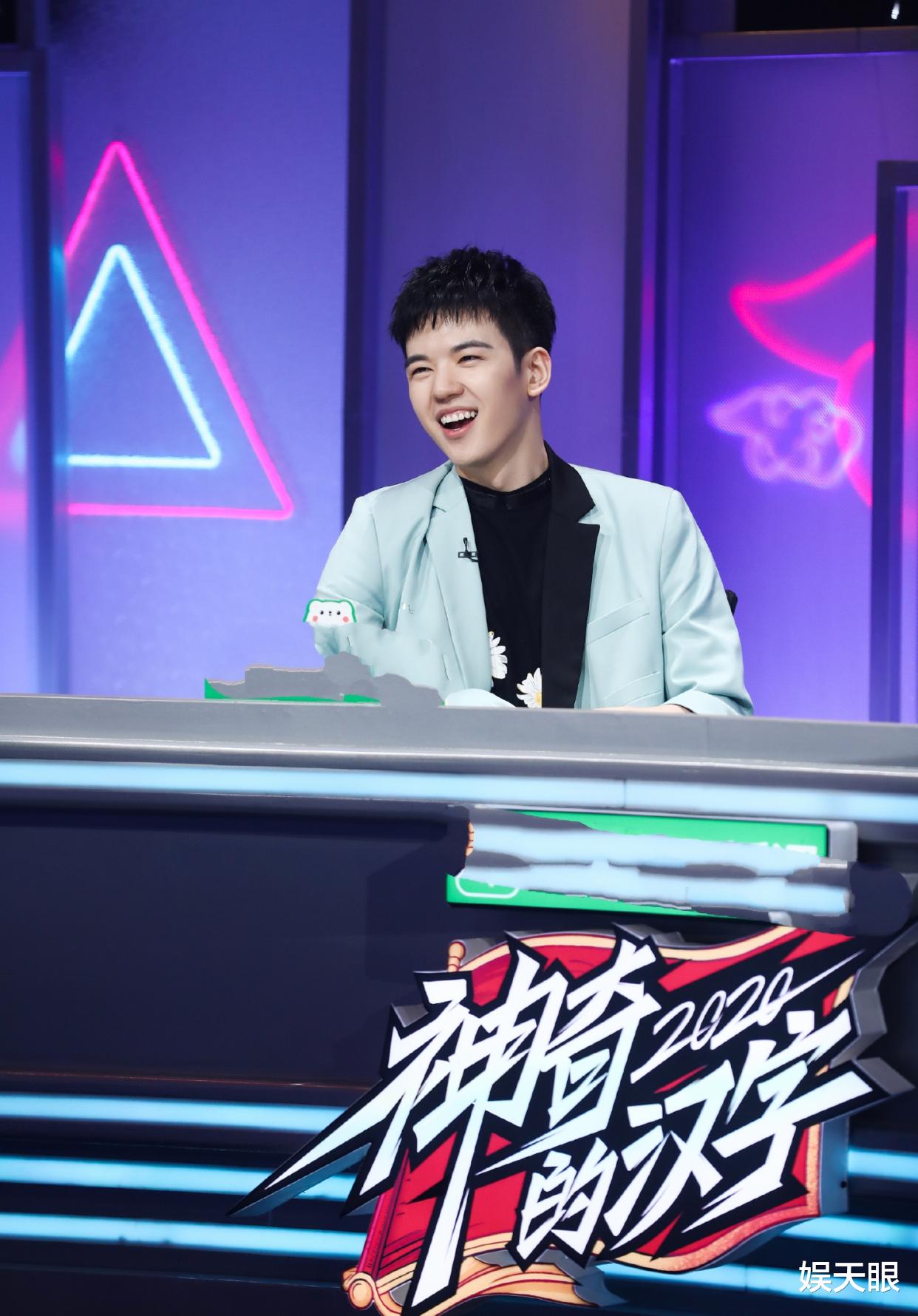 『仝卓』《快乐大本营》抛弃仝卓了,往届改应届事情还在不断发酵中