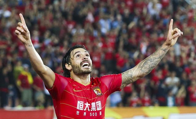 里卡多·高拉特|高拉特归化会失败？想啥呢，真当恒大的专业团队是吃素的！