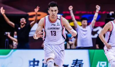 辽宁男篮|跪了！引领22分史诗大逆转！掀起16-2进攻狂潮！他是亚洲第一控卫
