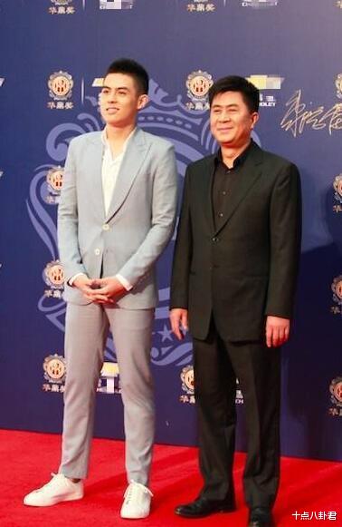 郭凯敏|62岁郭凯敏:一婚娶张芝华,二婚娶尤勇前妻,儿子高大帅气