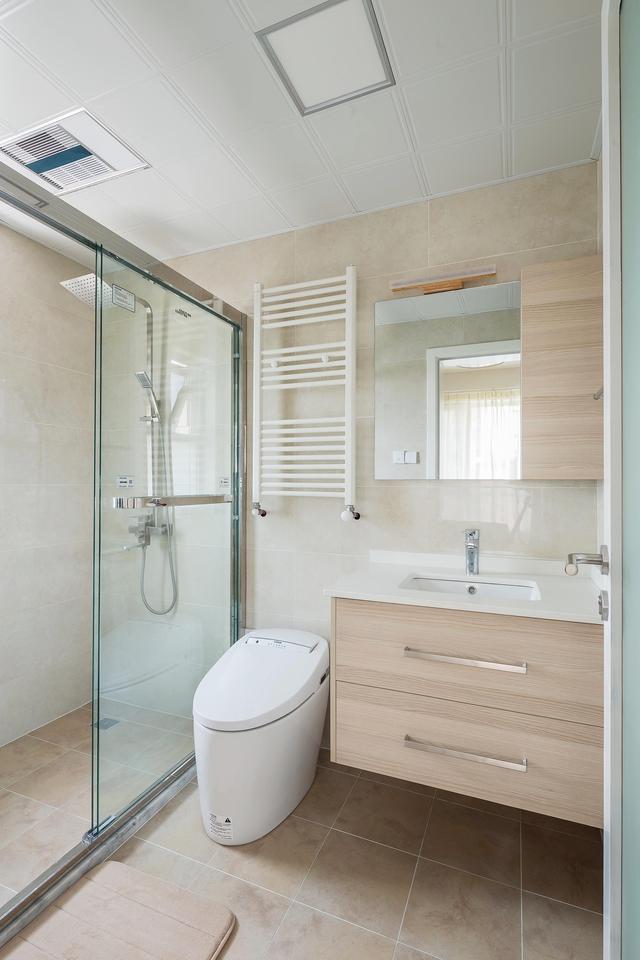 |他家套内110平,全屋原木风不做吊顶,白墙配木质家具太漂亮了