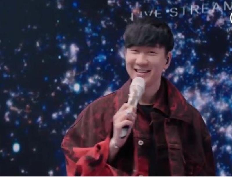 林俊杰|挑战60秒换装,林俊杰线上开唱万人前换衣