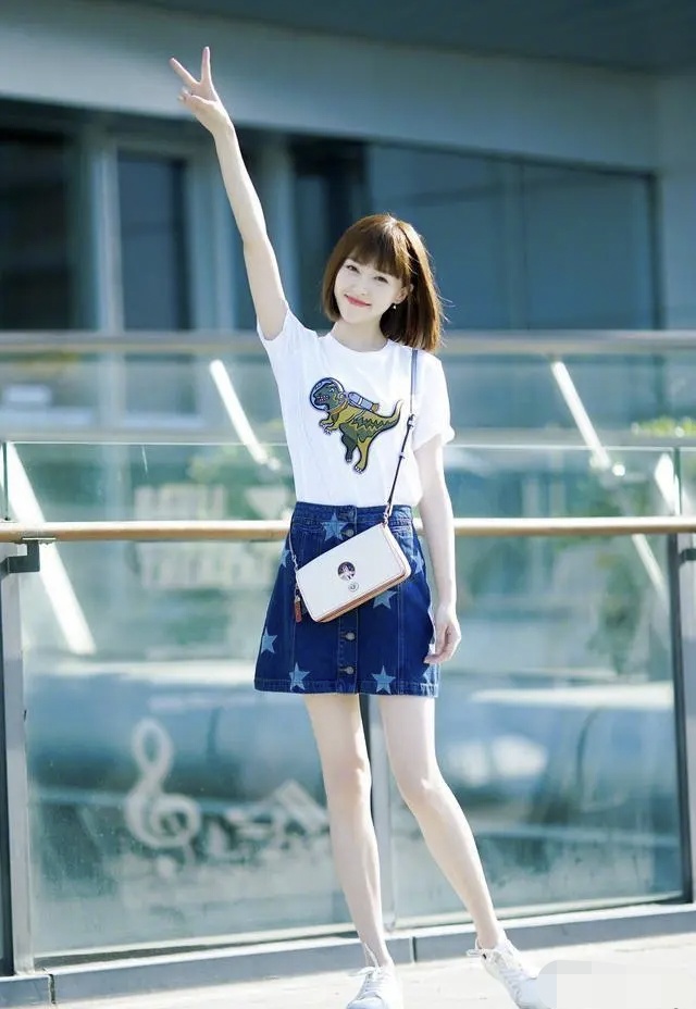 刘海■唐嫣换发型更美了，有刘海无刘海差别一目了然