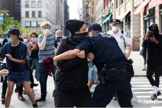 美国|特朗普还没来得及喘口气，美国又乱了！先别急，更严重的在后面