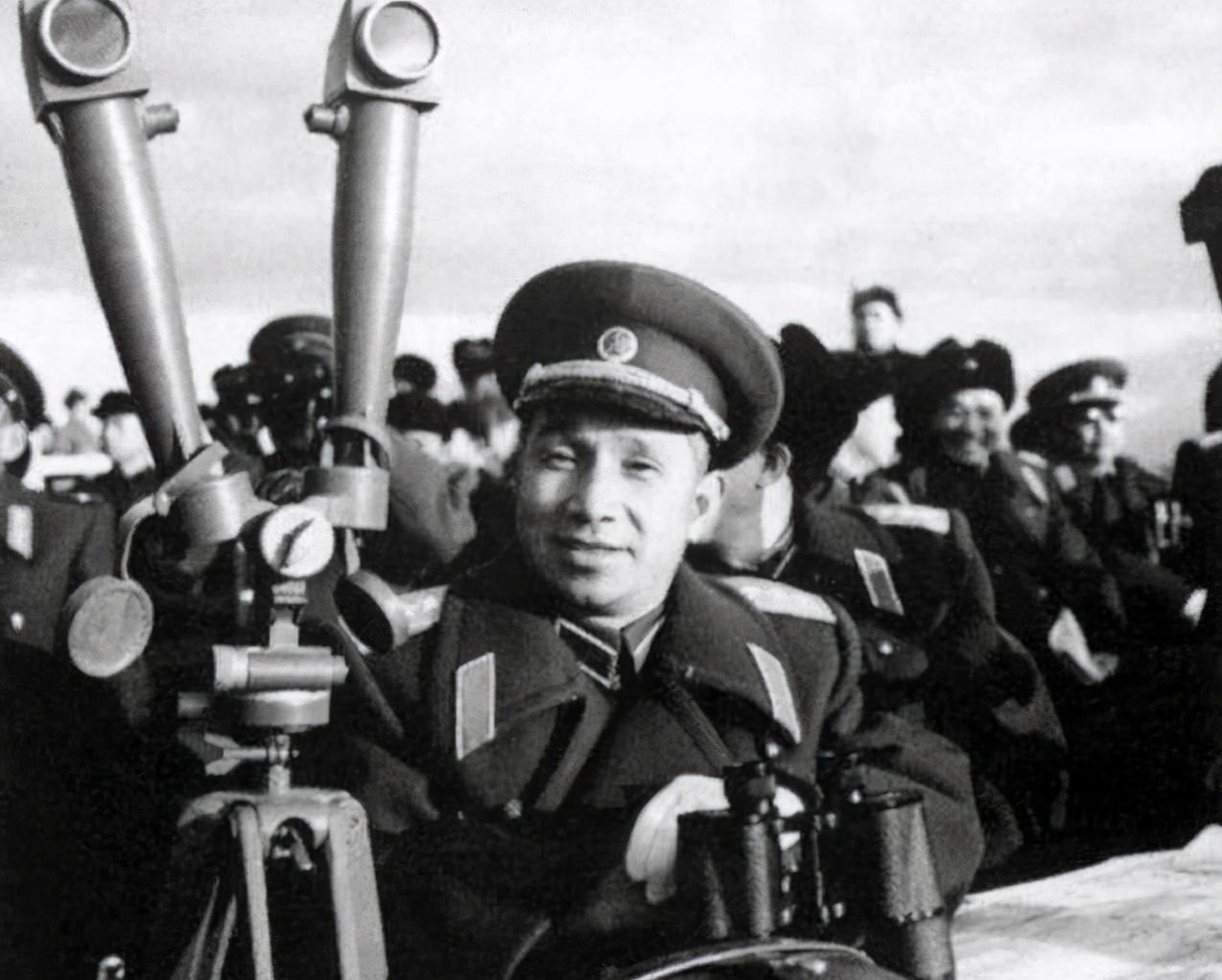 犹太人|开国大将粟裕,为何建国后官职却越来越小,陈赓一语道破原因