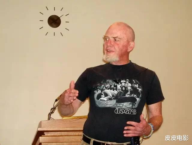 「与狼共舞」片长4小时，票房破20亿！上映时影院爆满，有人宁可站着也要看完