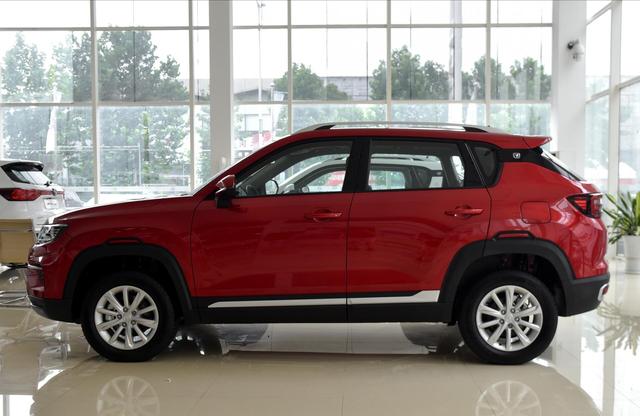 长安汽车|帅气不输缤智，落地7万，1.4T油耗仅6升，新CS35plus这次真帅气！