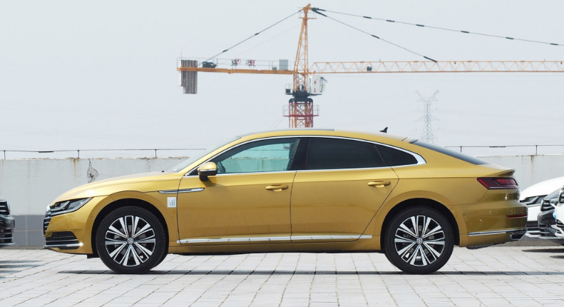 大众CC|大众CC跌破20万，当初的最美大众如今降价求生，关键标配2.0T